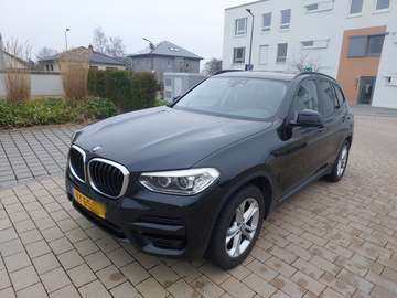 BMW X3 xDrive20i 184 ch | 1ère main | Toit panoramique | Cuir | Navi Pro | Entretien complet chez BMW