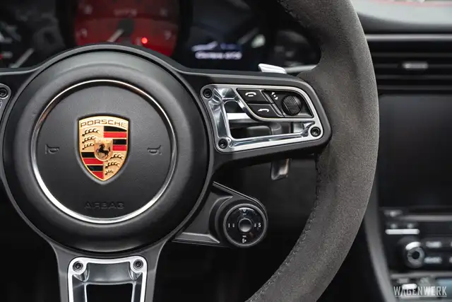Porsche 991 911 Carrera GTS Cabrio PDK SPORTDESIGN BOSE 18-WE Ansicht 20