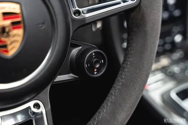 Porsche 991 911 Carrera GTS Cabrio PDK SPORTDESIGN BOSE 18-WE Ansicht 45