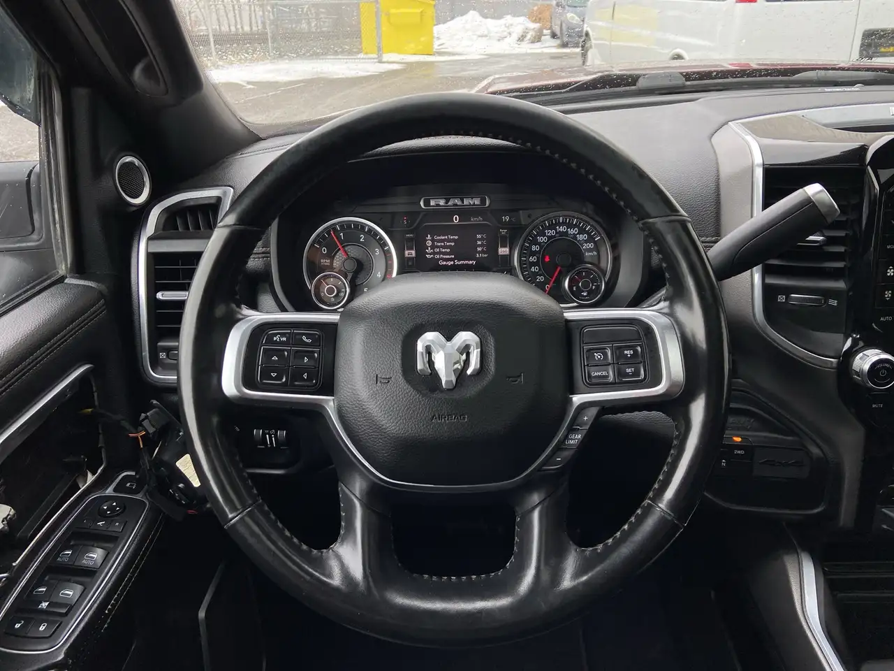 RAM 3500 снимка RAM 3500
