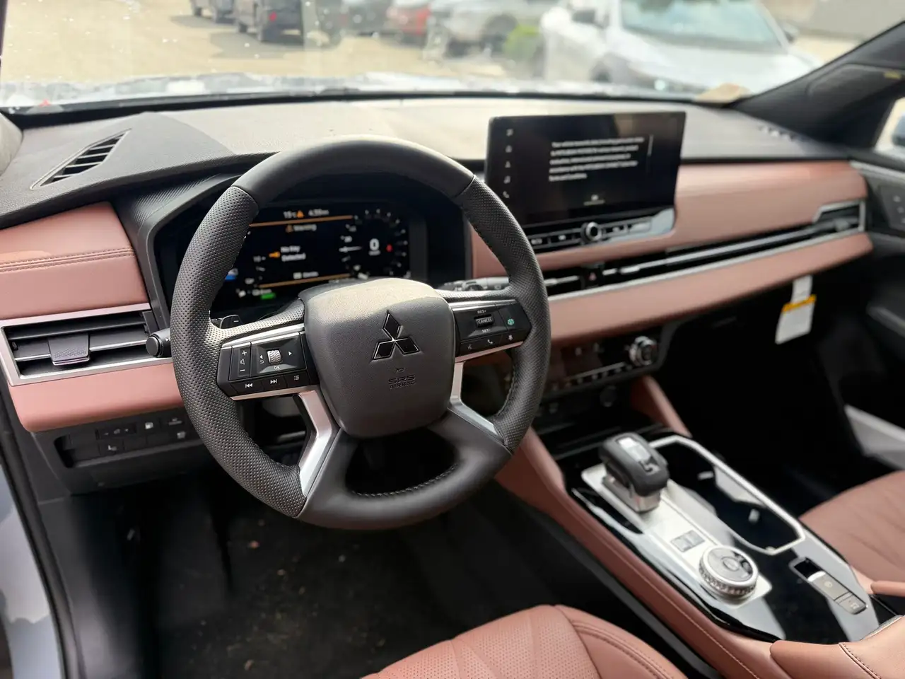 Mitsubishi Outlander снимка Mitsubishi Outlander