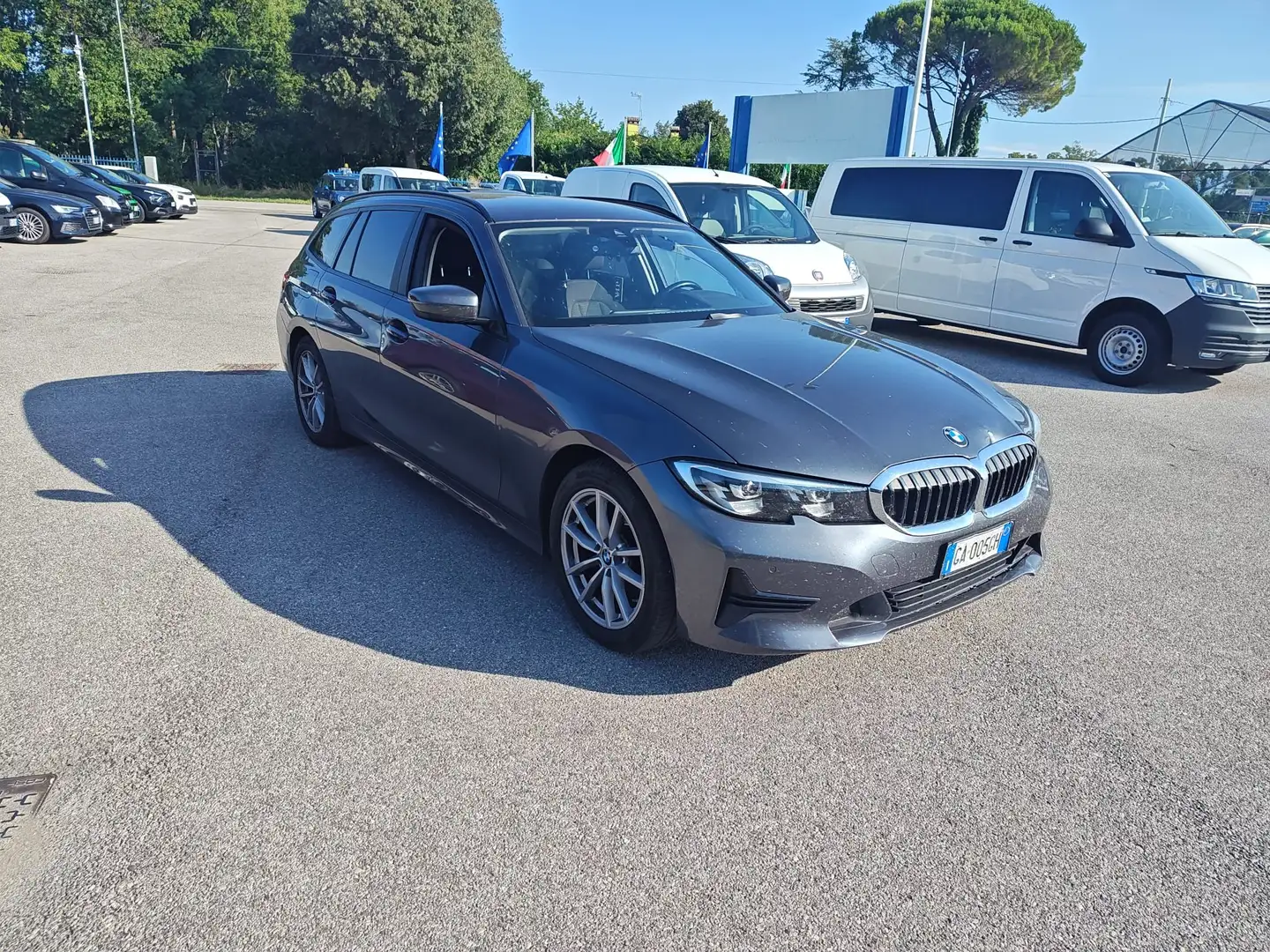 BMW 318 Serie 3 G21 2019 Touring 318d Touring Sport auto Grigio - 2