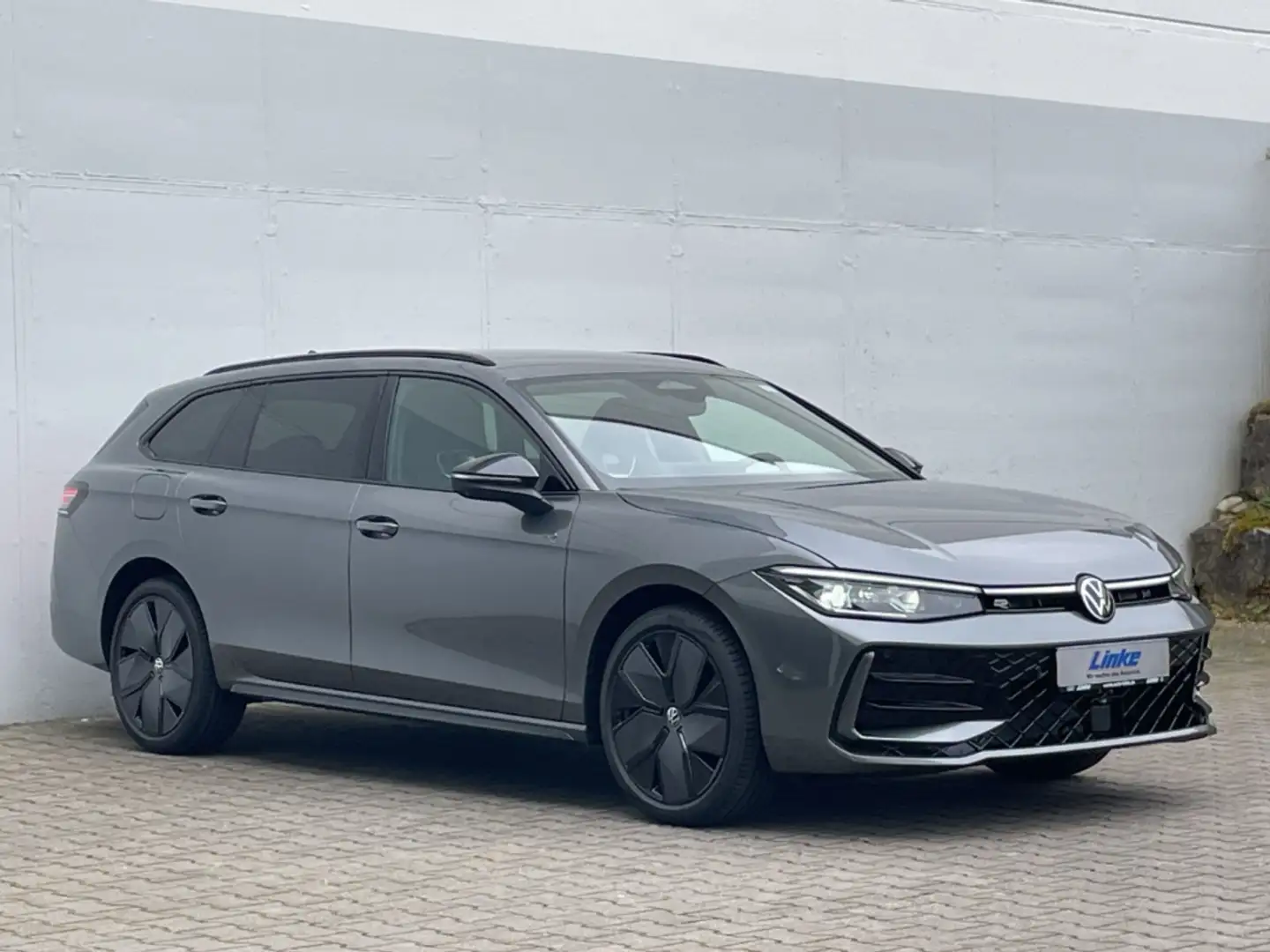 Volkswagen Passat Variant 1.5TSI eHybrid R-Line HUD/AHK/DCC Pro Gris - 2