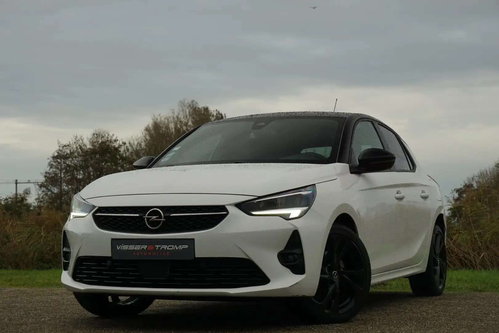 Opel Corsa 1.2 GS Line - Summit White/Marvel Black - Carplay/ Wit - 2