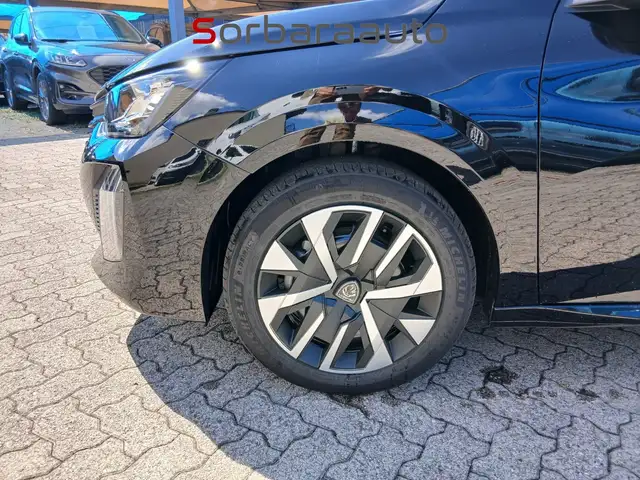 Peugeot 208 view 8