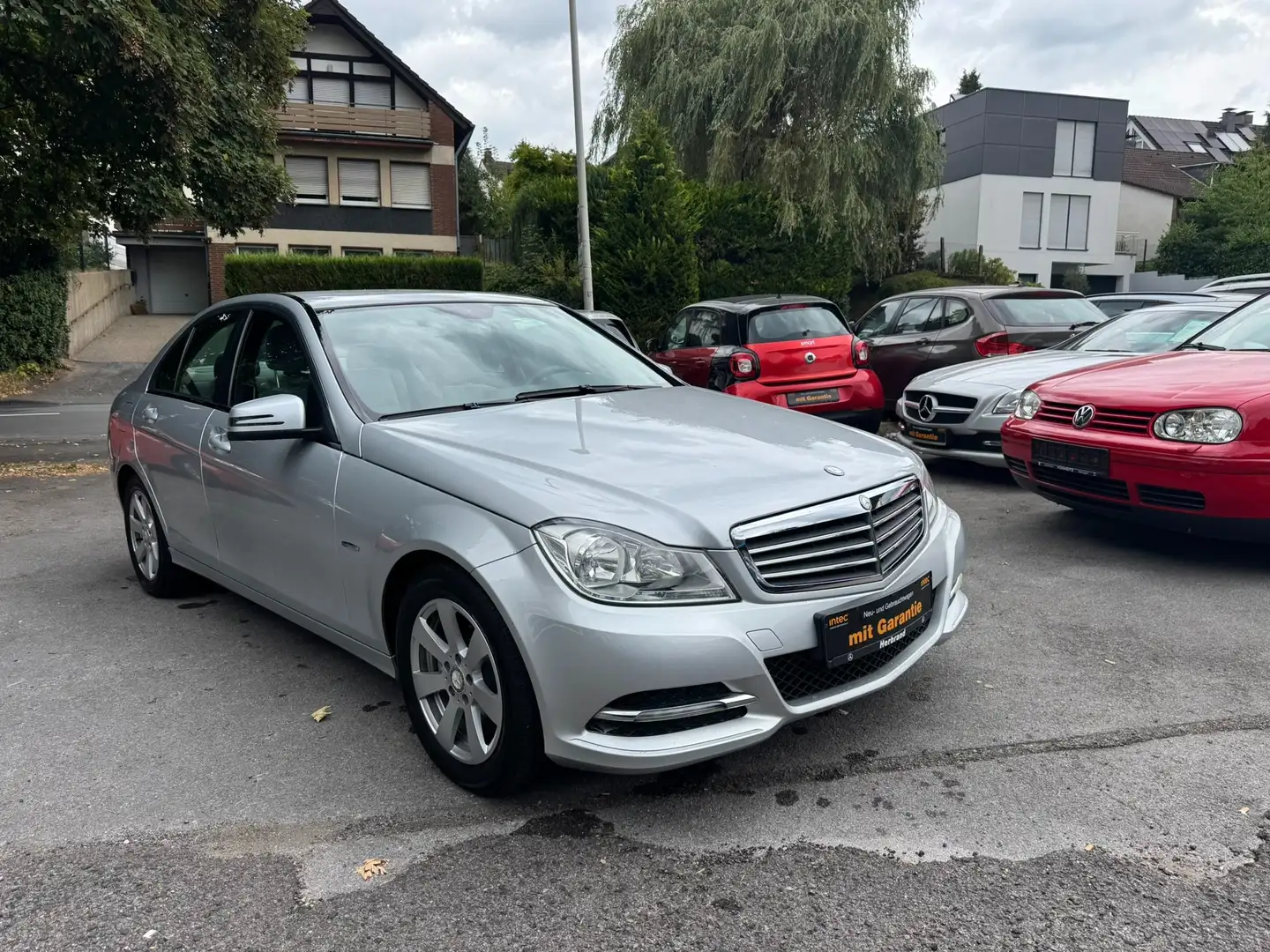 Mercedes-Benz C 180 C 180/BlueEfficiency/Klima/Limo/Euro5/AHK Grau - 1