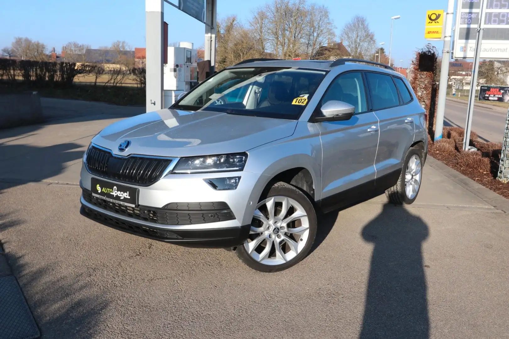 Skoda Karoq Style 4x4 Canton Kamera Navi LED Alcantara Argent - 2