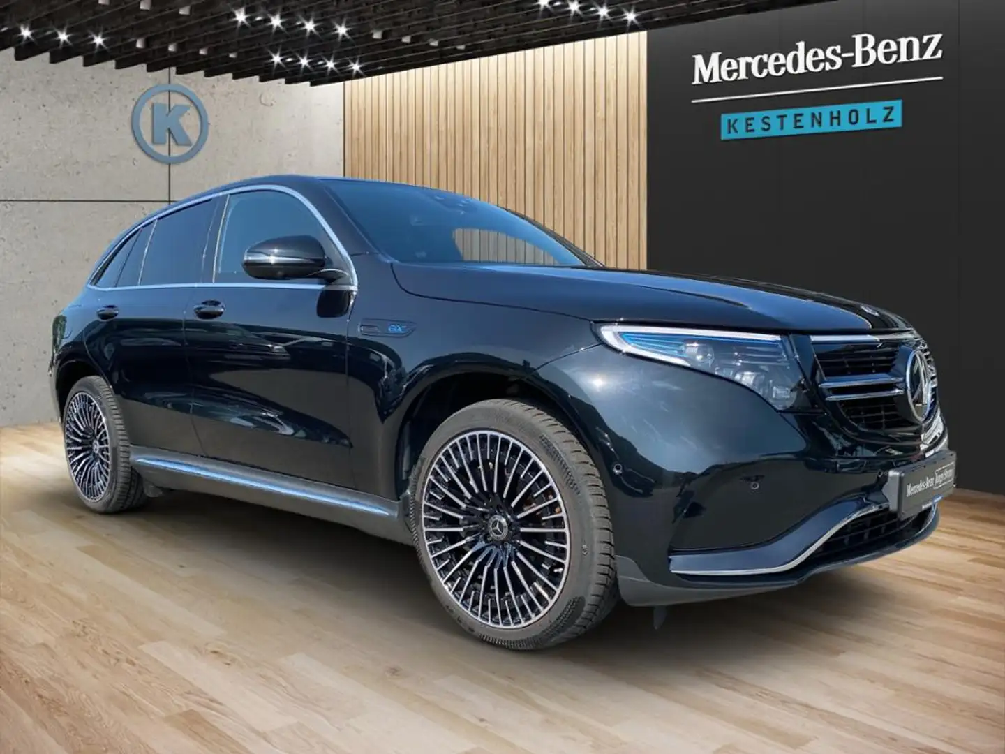 Mercedes-Benz EQC 400 4M AMG Line *MBUX*STHZ*360°KAMERA*NAVI* Schwarz - 2