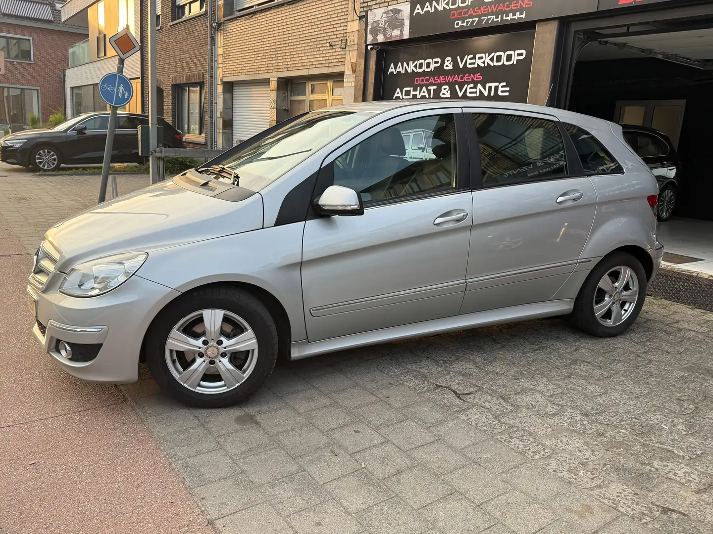 Mercedes-Benz B 180 B 180 CDI Climatisation 1er Main Belge Car Pass Argintiu - 1