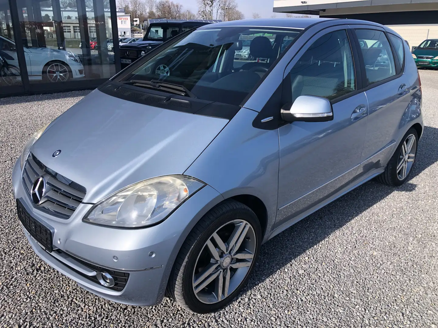 Mercedes-Benz A 200 Autotronic ELEGANCE*Park-Assistent*Standheizung*2. Blau - 1