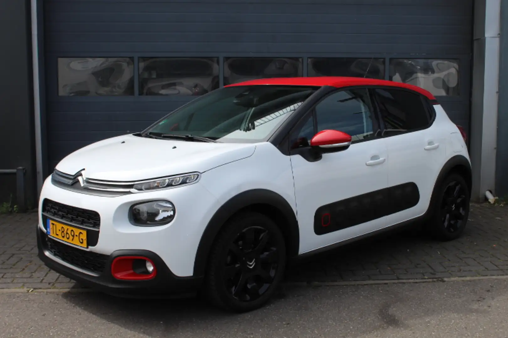 Citroen C3 1.2 PureTech S&S Shine Camera Navi, Climate contro Blanc - 1