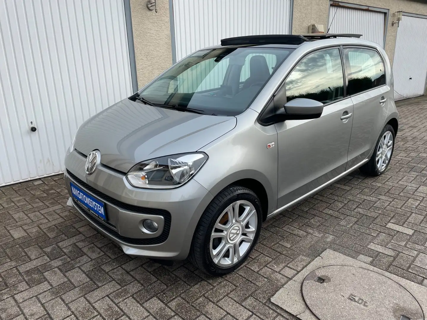 Volkswagen up! UP! HIGH! PANORAMA NAVI BLUTOOTH AUX PDC FREISPR Zilver - 2