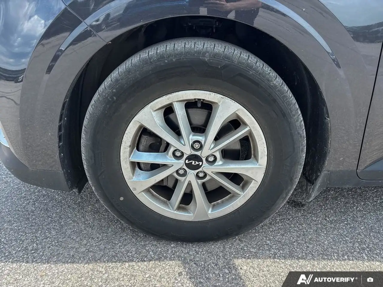 Kia Carnival photo Kia Carnival