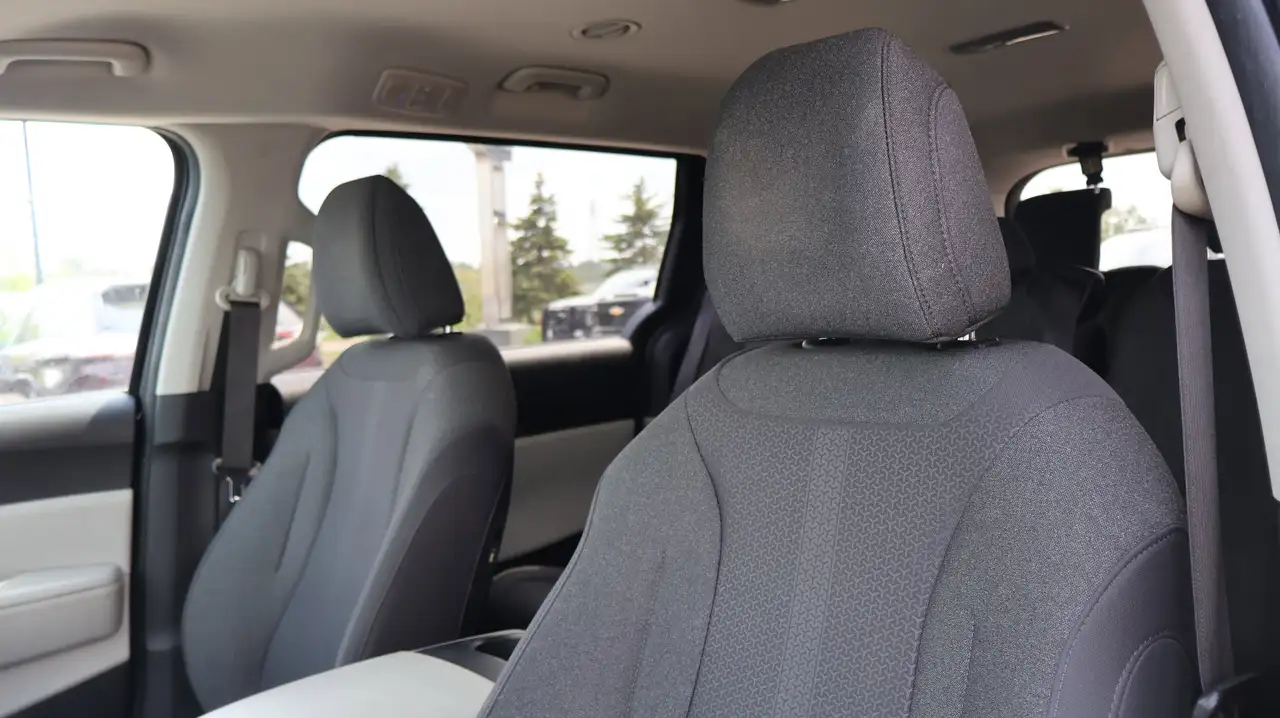 Kia Carnival photo Kia Carnival