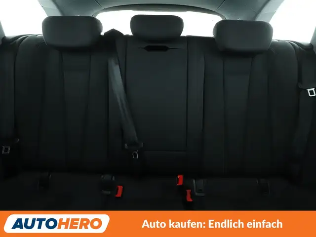 Audi A4 view 15
