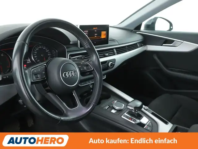 Audi A4 view 11