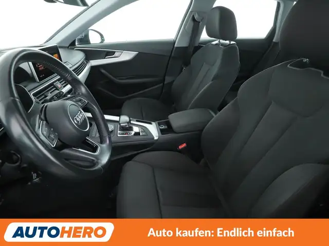 Audi A4 view 10
