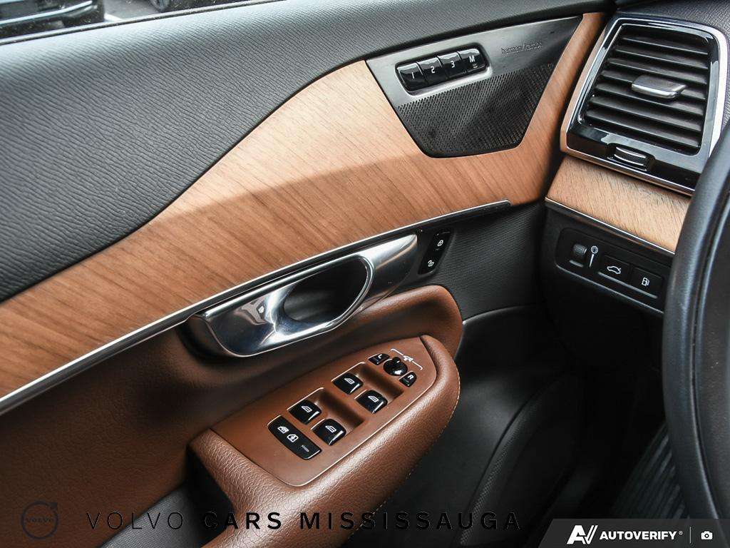 2022 Volvo XC90 Plug-In Hybrid thumb 17