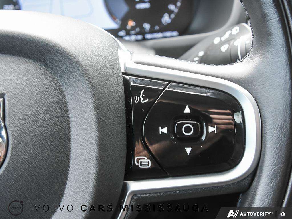 2022 Volvo XC90 Plug-In Hybrid thumb 18