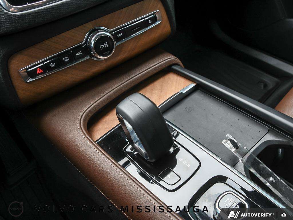 2022 Volvo XC90 Plug-In Hybrid thumb 19