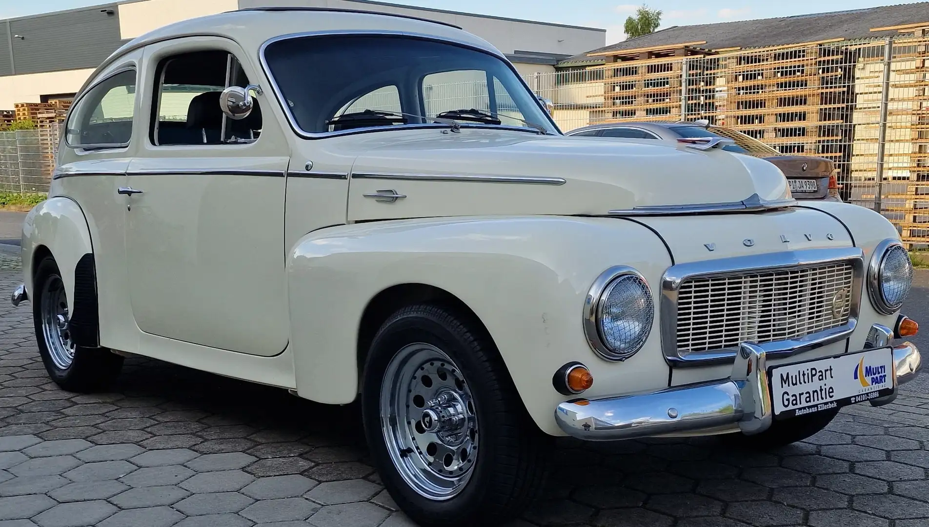 Volvo PV544 Coupe Beige - 1