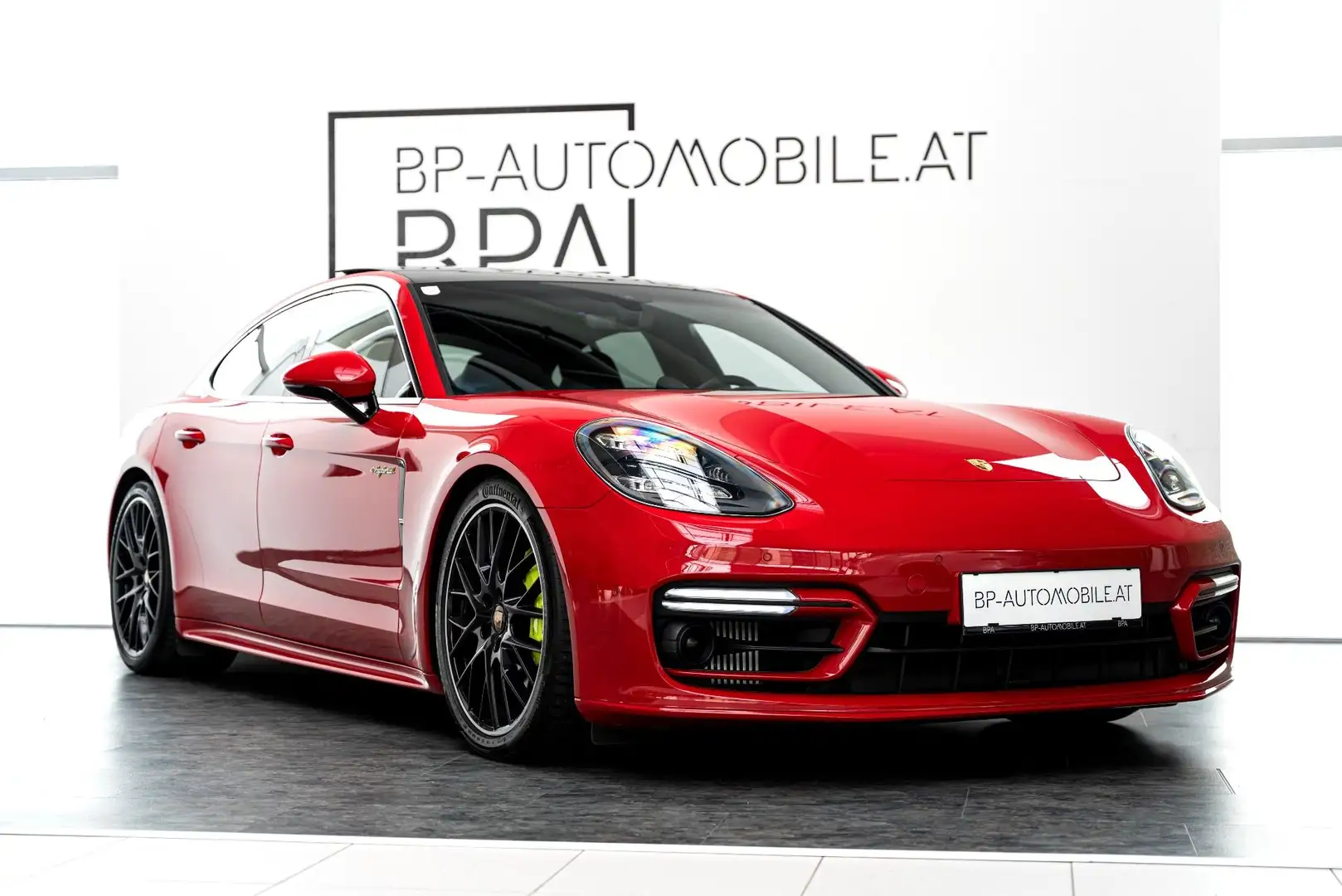 Porsche Panamera 4 E-Hybrid Sport Design // Sport AGA // Rot - 2