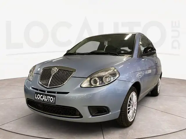 Lancia Ypsilon 1.2 8v Diva 69cv