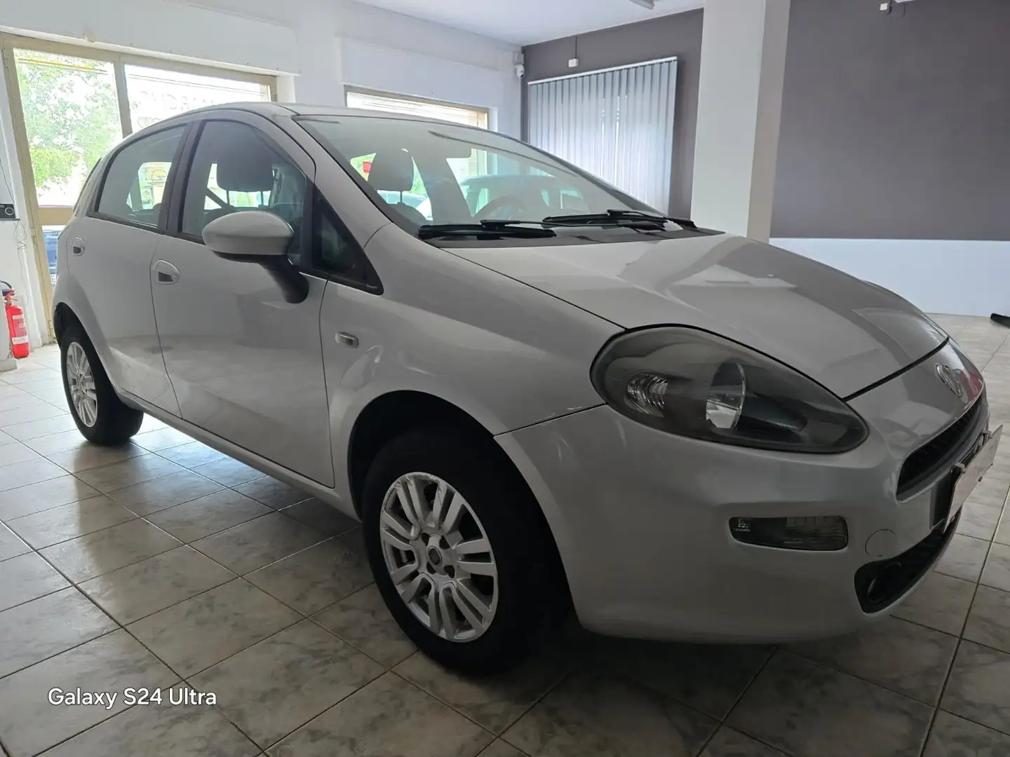 Fiat Punto Evo 5p 1.4 natural power Blue&Me 70cv - 2
