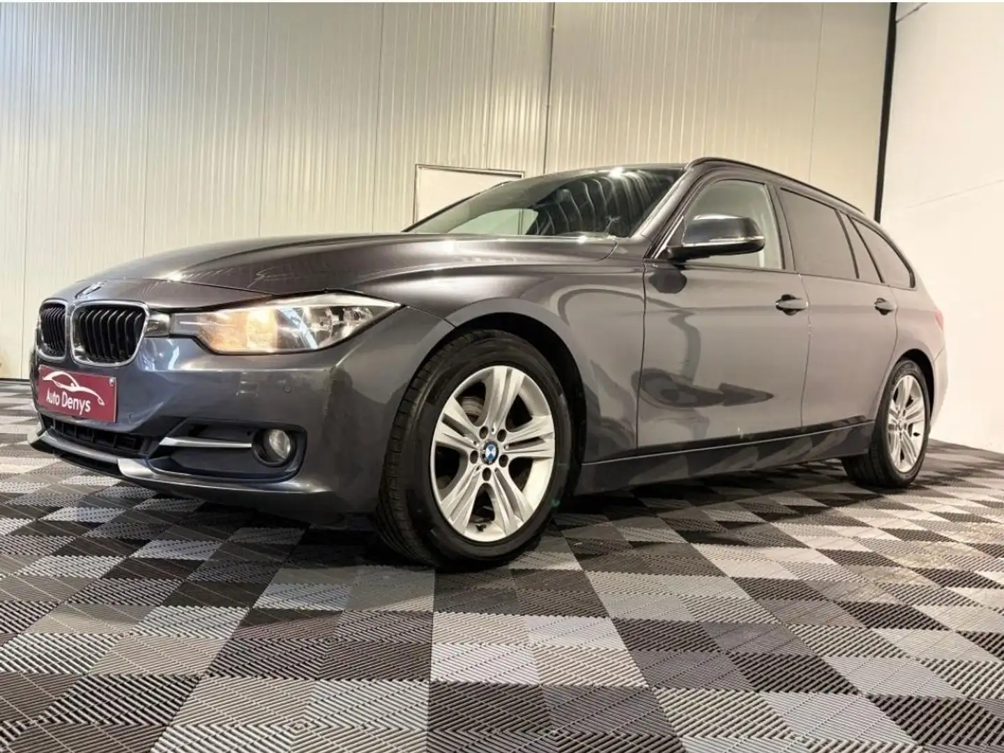 BMW 318 Touring d bj. 2013 259000km Euro 5 Brązowy - 2