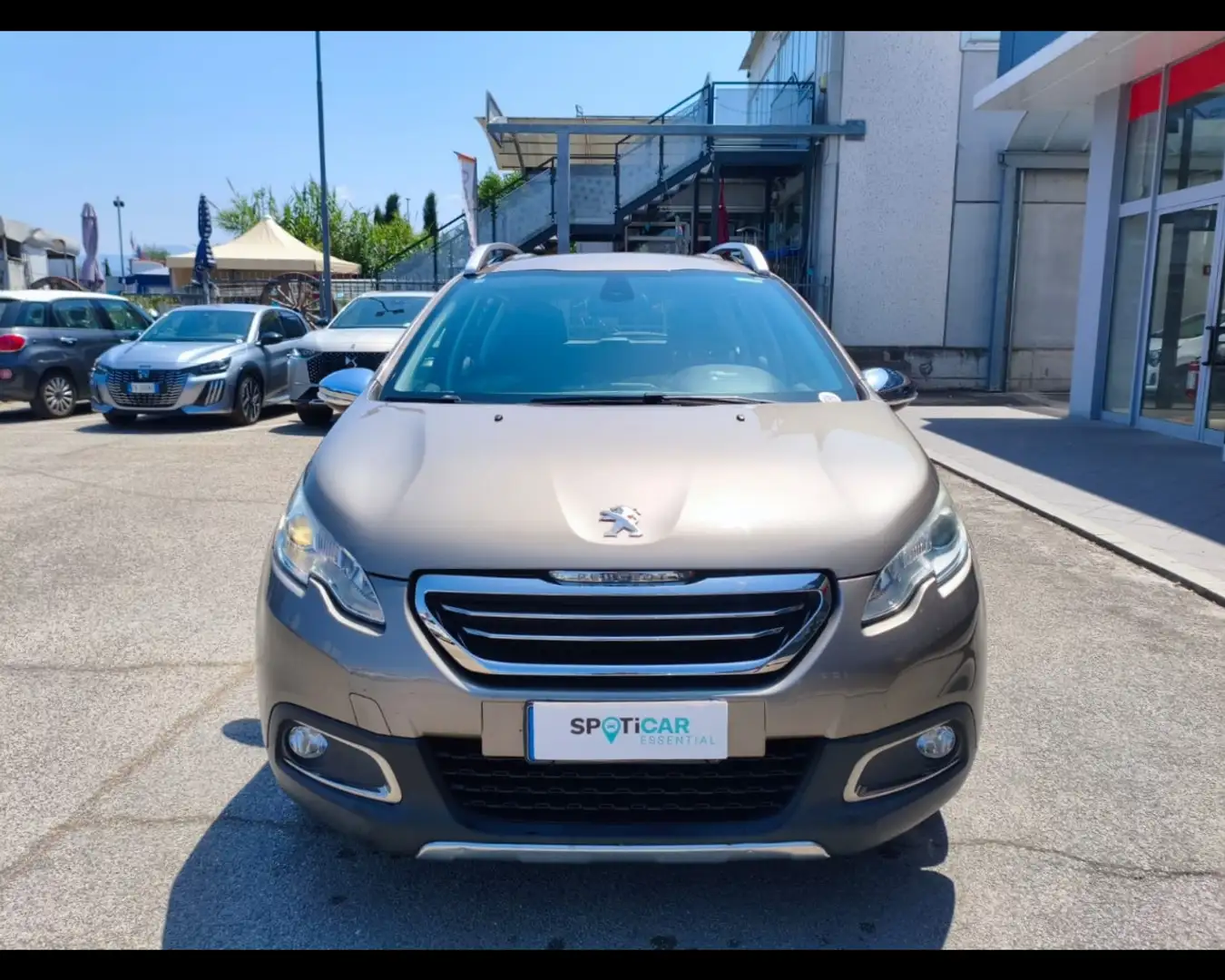 Peugeot 2008 1.6 BlueHDi Feline Beige - 2