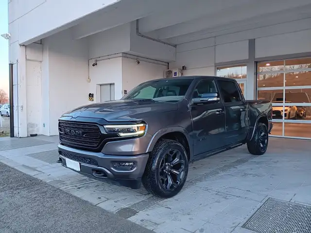 RAM 1500 Ram 1500 5.7 V8 Crew Cab Limited Night Edition 395