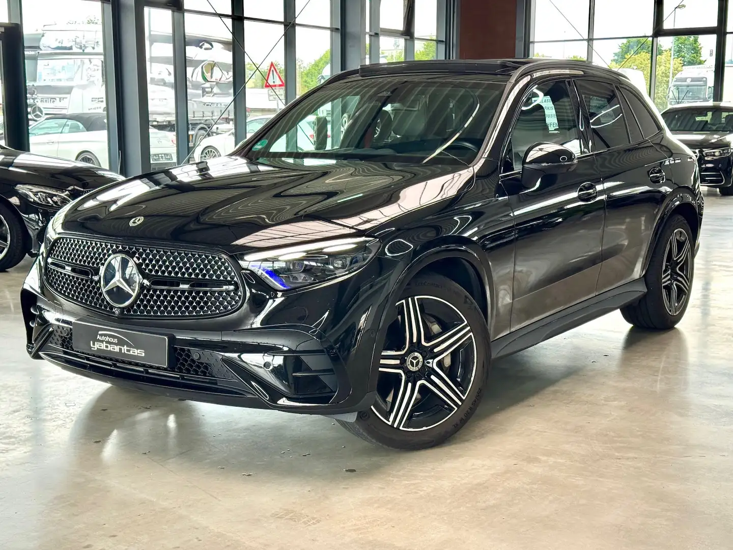 Mercedes-Benz GLC 220 d 4M AMG Night Pano DISTRONIC Pro Head-up 360°-K K Negro - 1