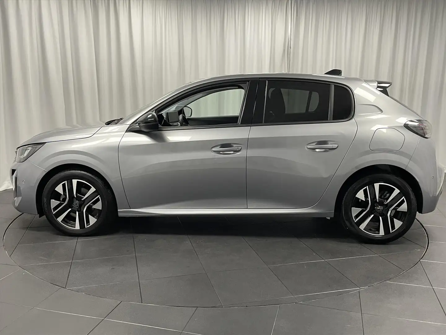 Peugeot 208 ALLURE 100pk Navi+Carplay | 3D Digi Dash | Camera Grijs - 2