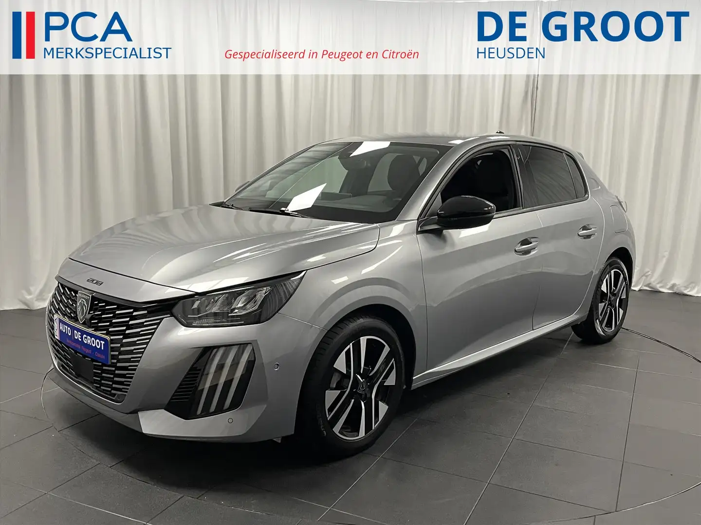 Peugeot 208 ALLURE 100pk Navi+Carplay | 3D Digi Dash | Camera Grijs - 1