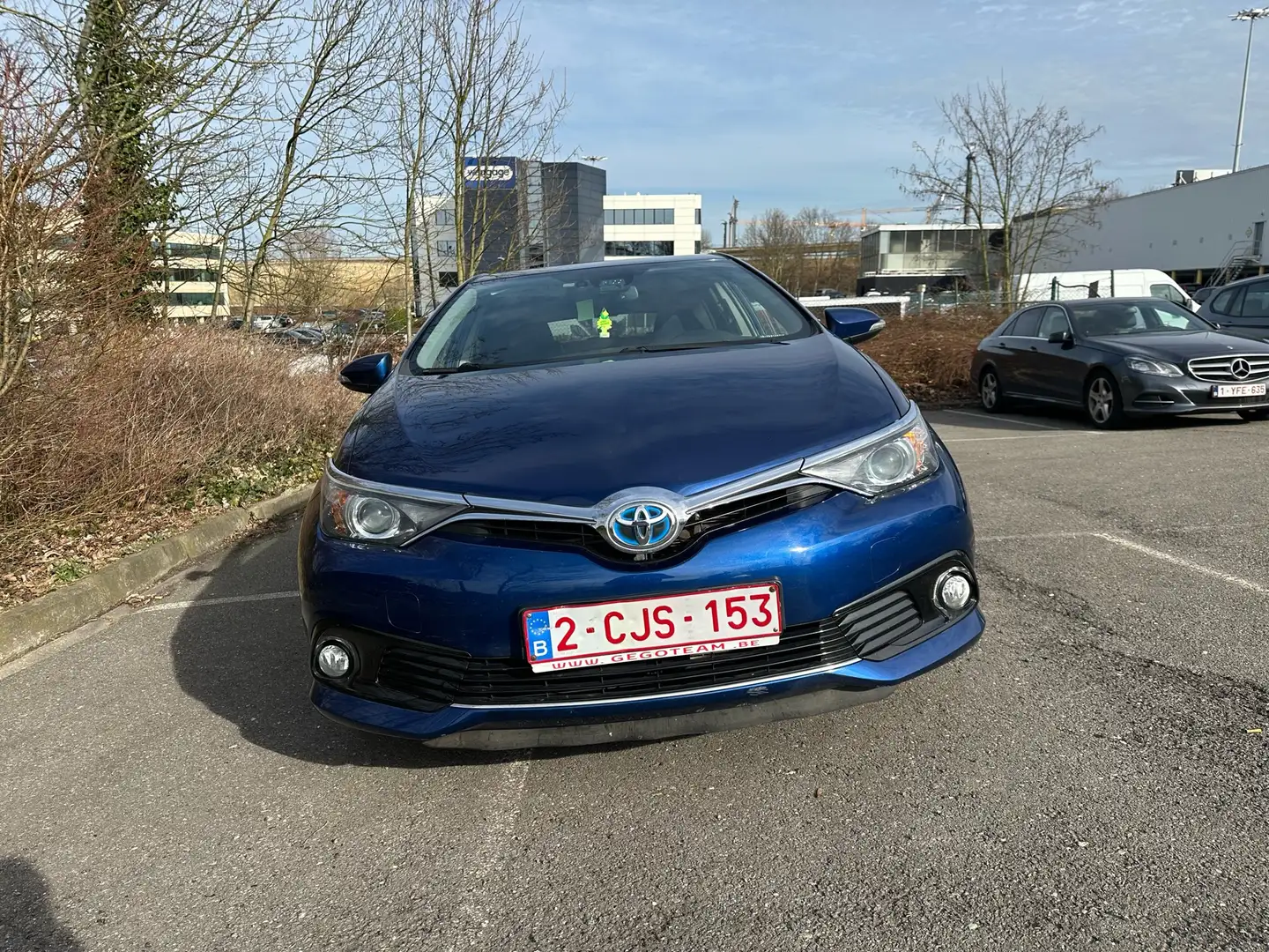 Toyota Auris 1.8i HSD Comfort CVT - 1