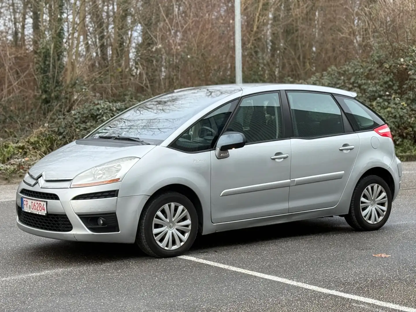 Citroen C4 Picasso Tendance 2,0 Liter , KW ; 100 + Klima Silber - 2