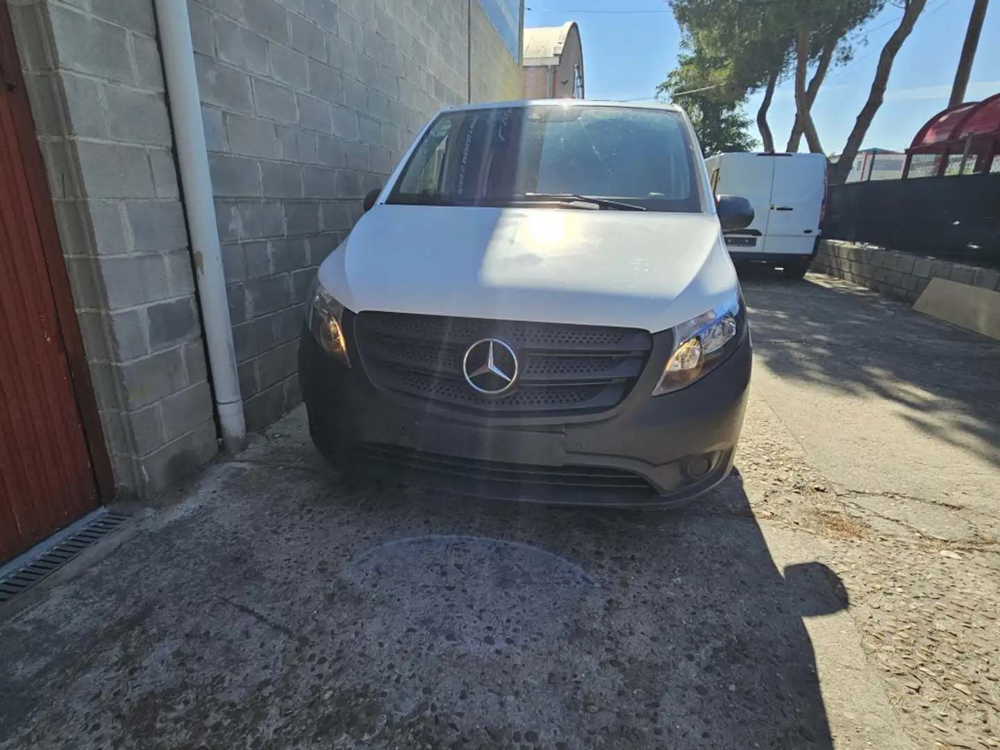 Mercedes-Benz Vito Furgón 114CDI Compacta Blanco - 2