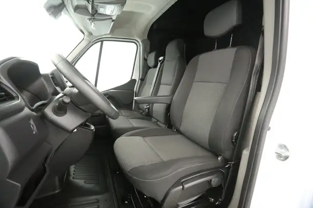 Renault Master view 10