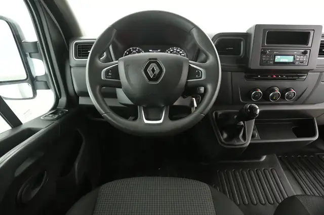 Renault Master view 2