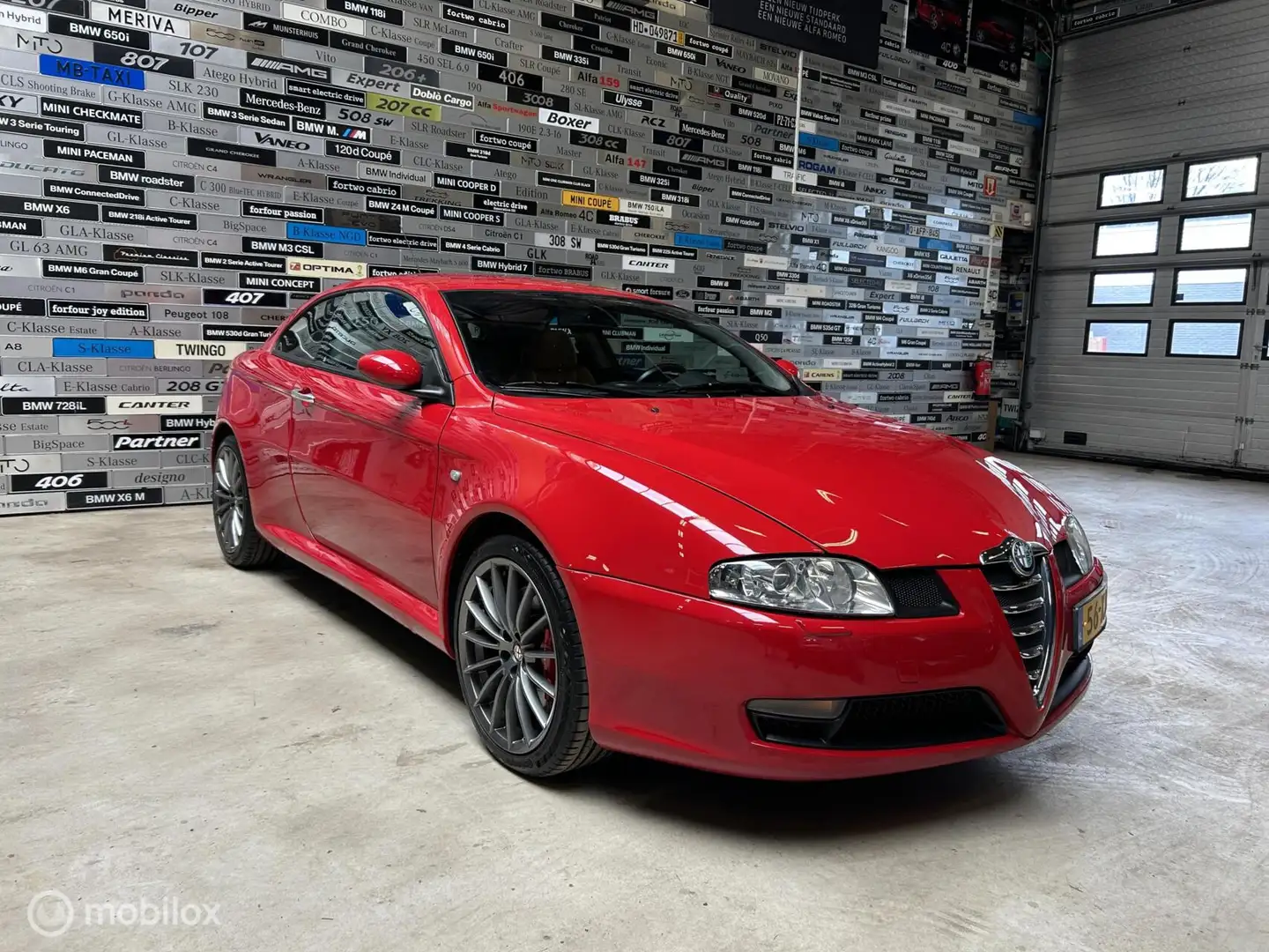 Alfa Romeo GT 3.2 V6 Distinctive Rojo - 2