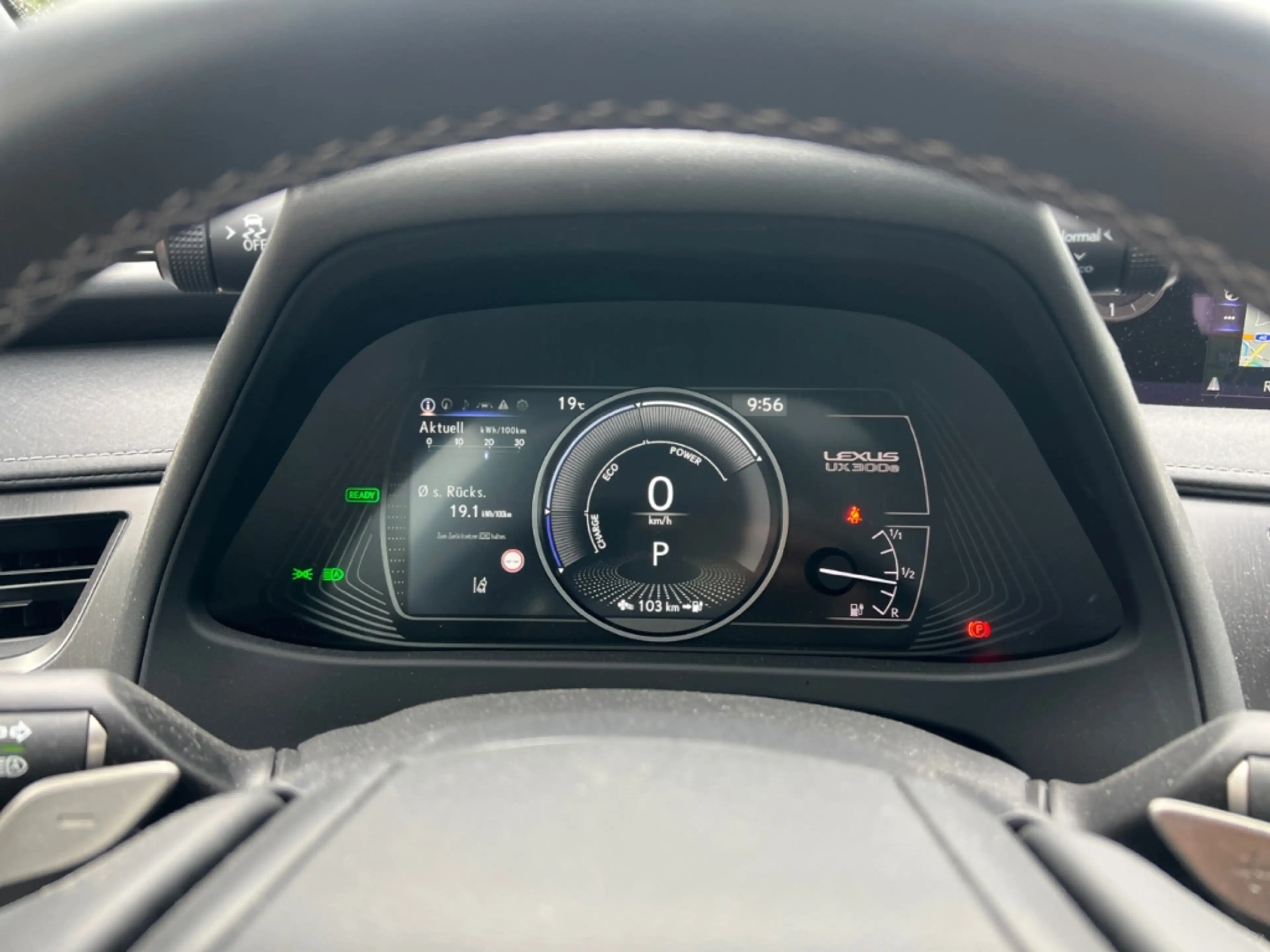 Lexus UX 300e Luxury Paket *Matrix*360°*GSD*Leder*HUD* — photo 11