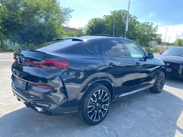 BMW X6 view 13