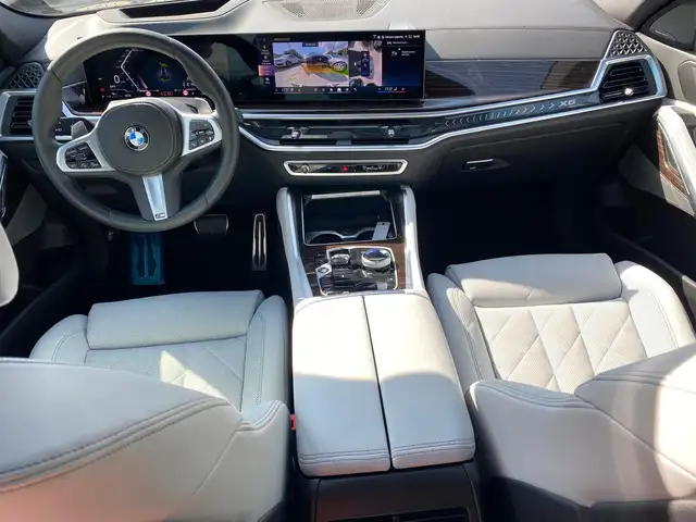 BMW X6 view 6