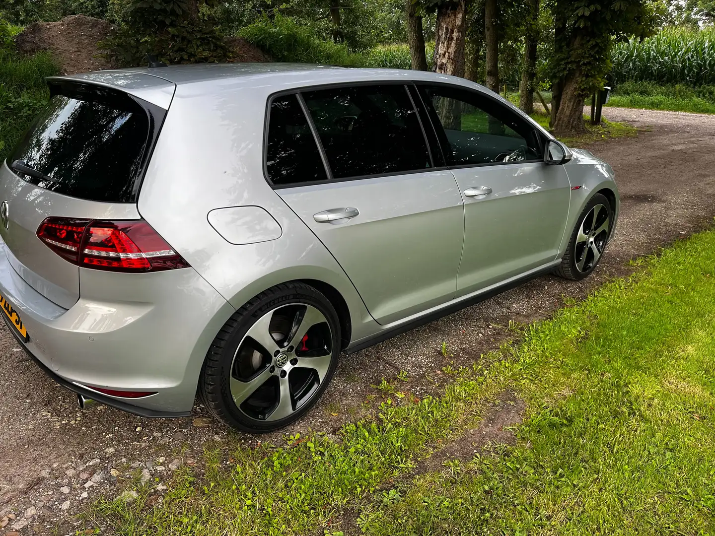 Volkswagen Golf GTI Golf 2.0 TSI GTI Zilver - 2