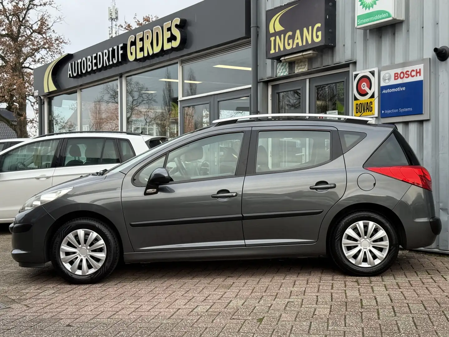 Peugeot 207 SW 1.4 XR | AIRCO | PANODAK | NW APK | NETTE AUTO Gris - 2