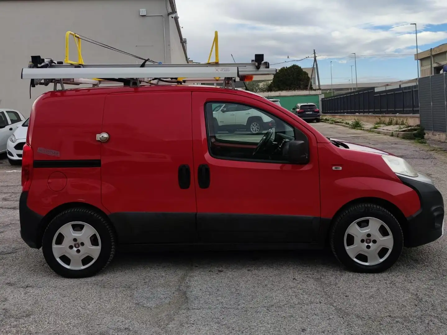 Fiat Fiorino 1.3 M-JET FURGONE ADVENTURE - 2016 Красный - 2