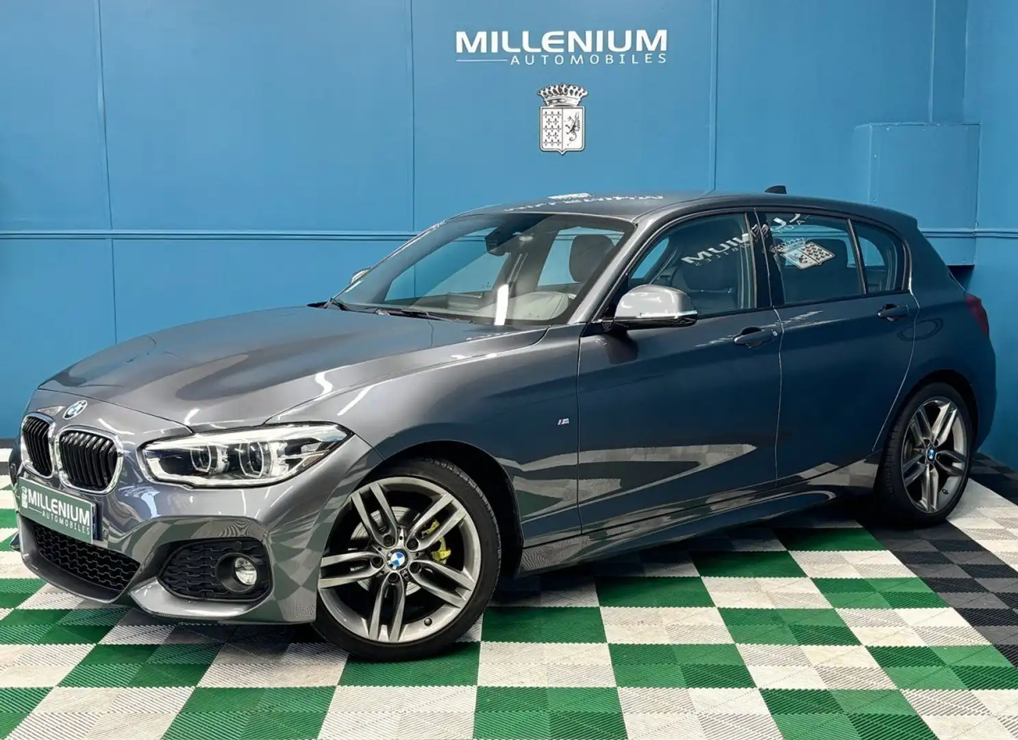 BMW 118 SERIE (F21/F20) 118DA 150CH M SPORT ULTIMATE 5P EURO6D-T Grau - 1