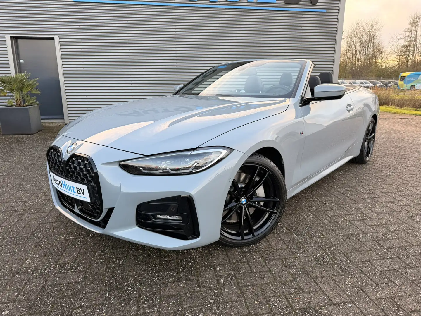 BMW 430 4-serie Cabrio 430i High Executive M Sport 19 Inch Grijs - 2