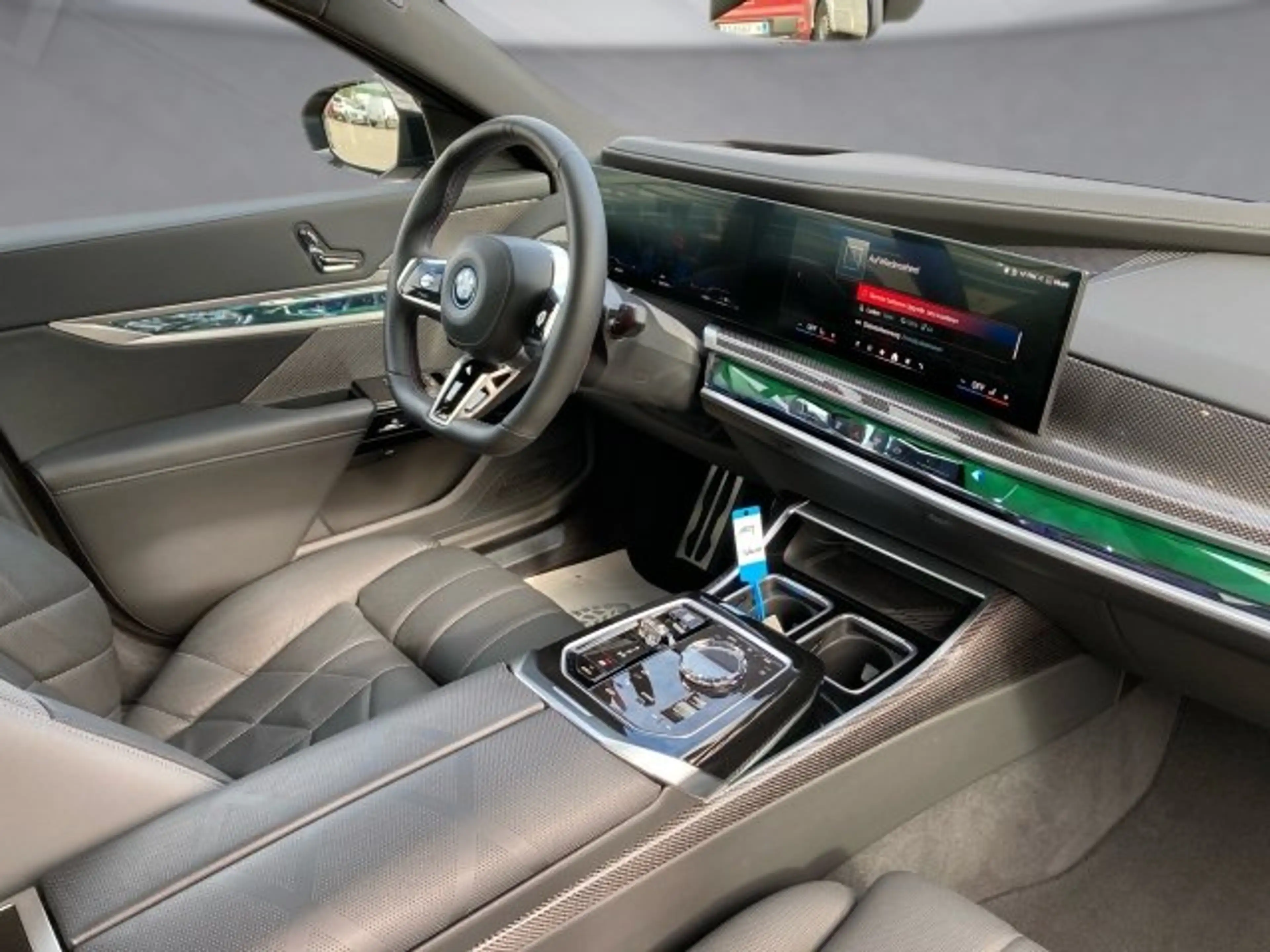 BMW 760 M760e xDrive Limousi — photo 11