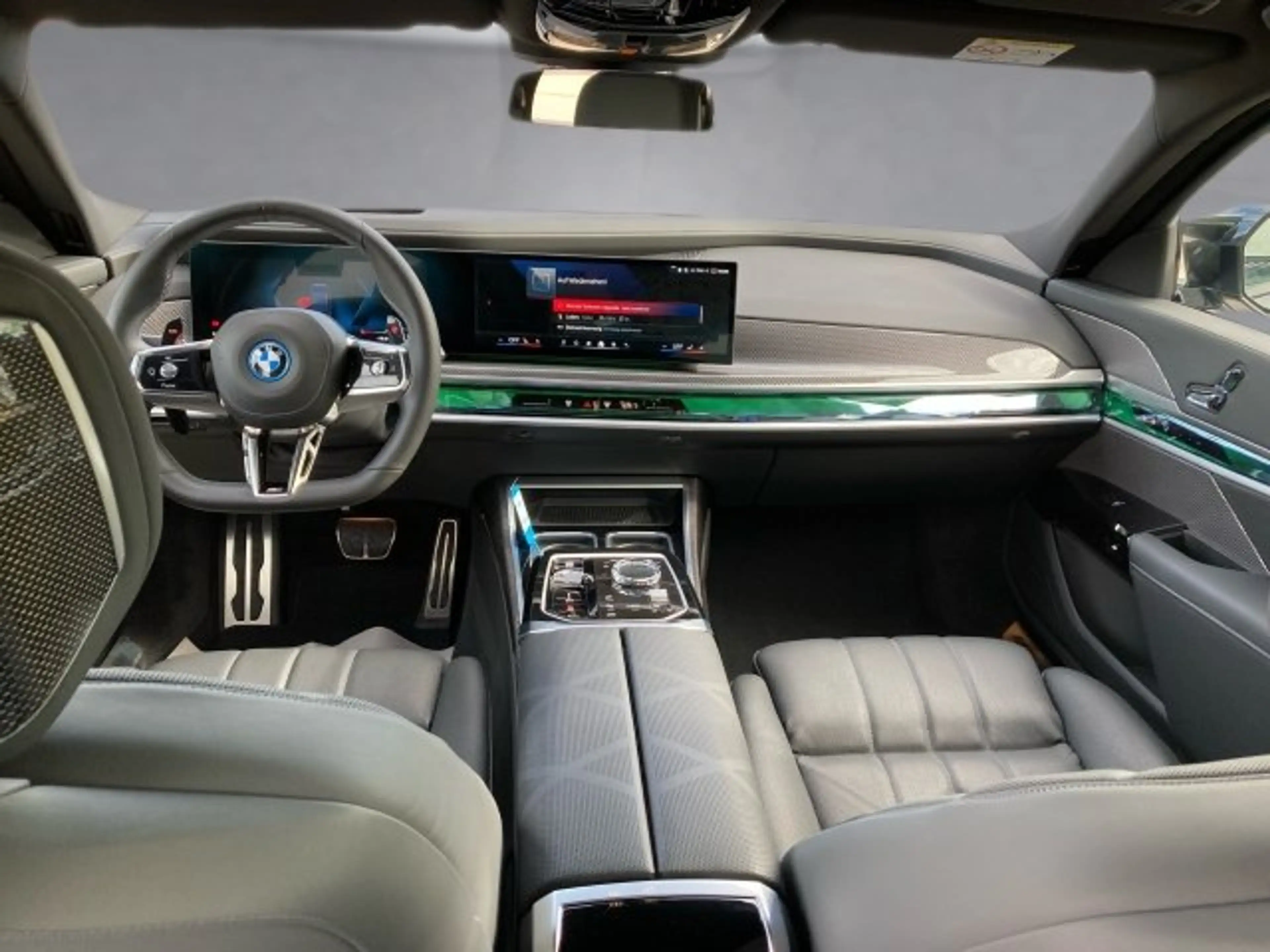 BMW 760 M760e xDrive Limousi — photo 9